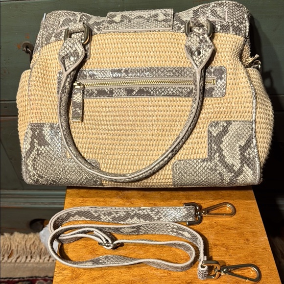 EUC Calvin Klein Tan Straw with Gray Imitation Snake Women's Bag - Picture 2 of 11